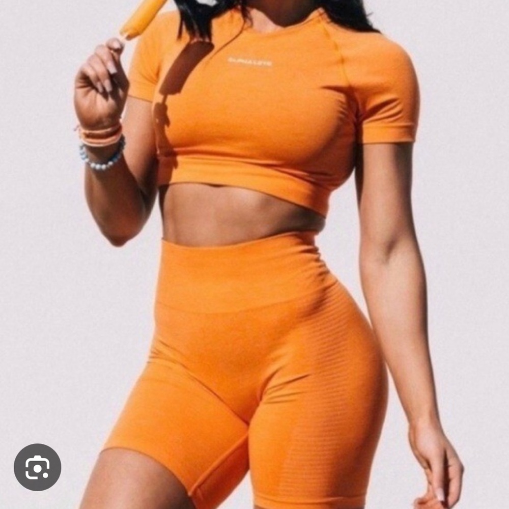 Alphalete Vibrant Orange Workout Set